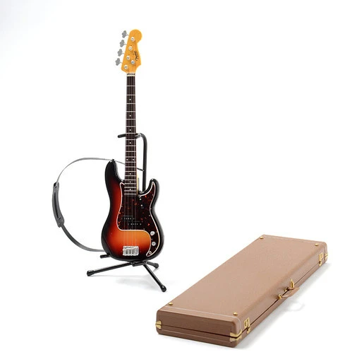 Fender The Best Collection: 1962 Precision Bass & Tolex Case 1/8th Scale Model 2 Fender The Best Collection: 1962 Precision Bass & Tolex Case 1/8th Scale Model - Image 2