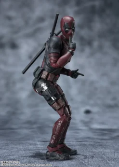Best Seller 9 Marvel S.H.Figuarts Deadpool 2 Deadpool