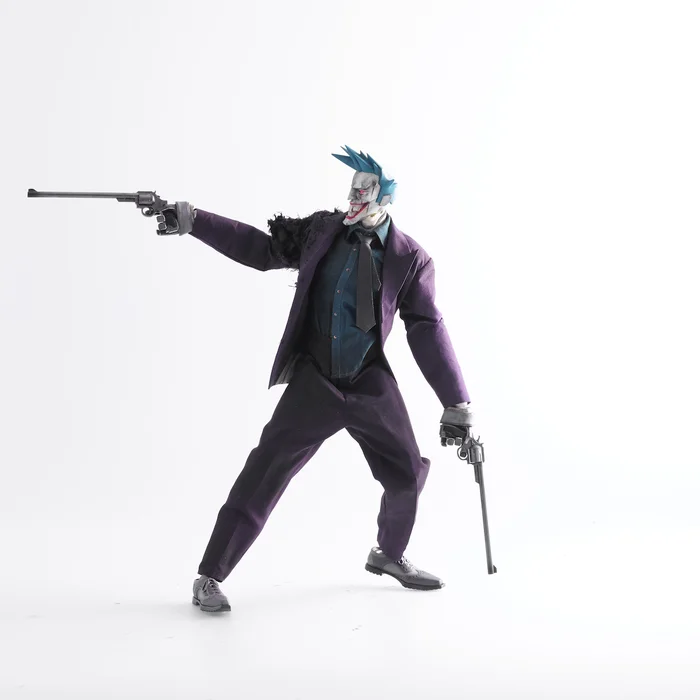 DC COMICS Steel Age The Joker 1/6th Scale Collectible Figure 5 DC COMICS Steel Age The Joker 1/6th Scale Collectible Figure - Image 5