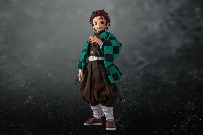 Sentinel Demon Slayer: Kimetsu No Yaiba Tanjiro Kamado 1/6 Scale Action Figure 5 Sentinel Demon Slayer: Kimetsu No Yaiba Tanjiro Kamado 1/6 Scale Action Figure - Image 5