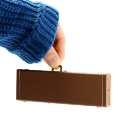 Fender The Best Collection: 1962 Precision Bass & Tolex Case 1/8th Scale Model 27 Fender The Best Collection: 1962 Precision Bass & Tolex Case 1/8th Scale Model -Doll Sale Shop 8fa94dbcc9d942c48d70504a0dfb4209.jpg