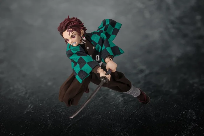 Sentinel Demon Slayer: Kimetsu No Yaiba Tanjiro Kamado 1/6 Scale Action Figure 3 Sentinel Demon Slayer: Kimetsu No Yaiba Tanjiro Kamado 1/6 Scale Action Figure - Image 3