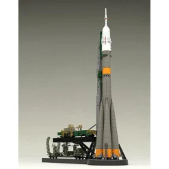 GOOD SMILE COMPANY Soyuz Rocket & Transport Train 1/150 Scale Plastic Model (Re-run) -Doll Sale Shop e2d45f4bf4cb465489d6395707cd0e13.jpg