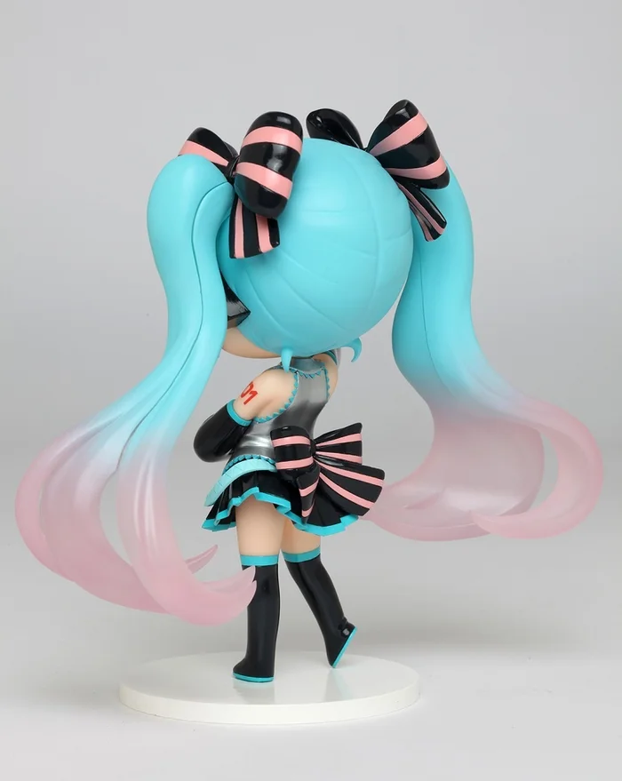 Taito Hatsune Miku Doll Crystal Figure 2 Taito Hatsune Miku Doll Crystal Figure - Image 2